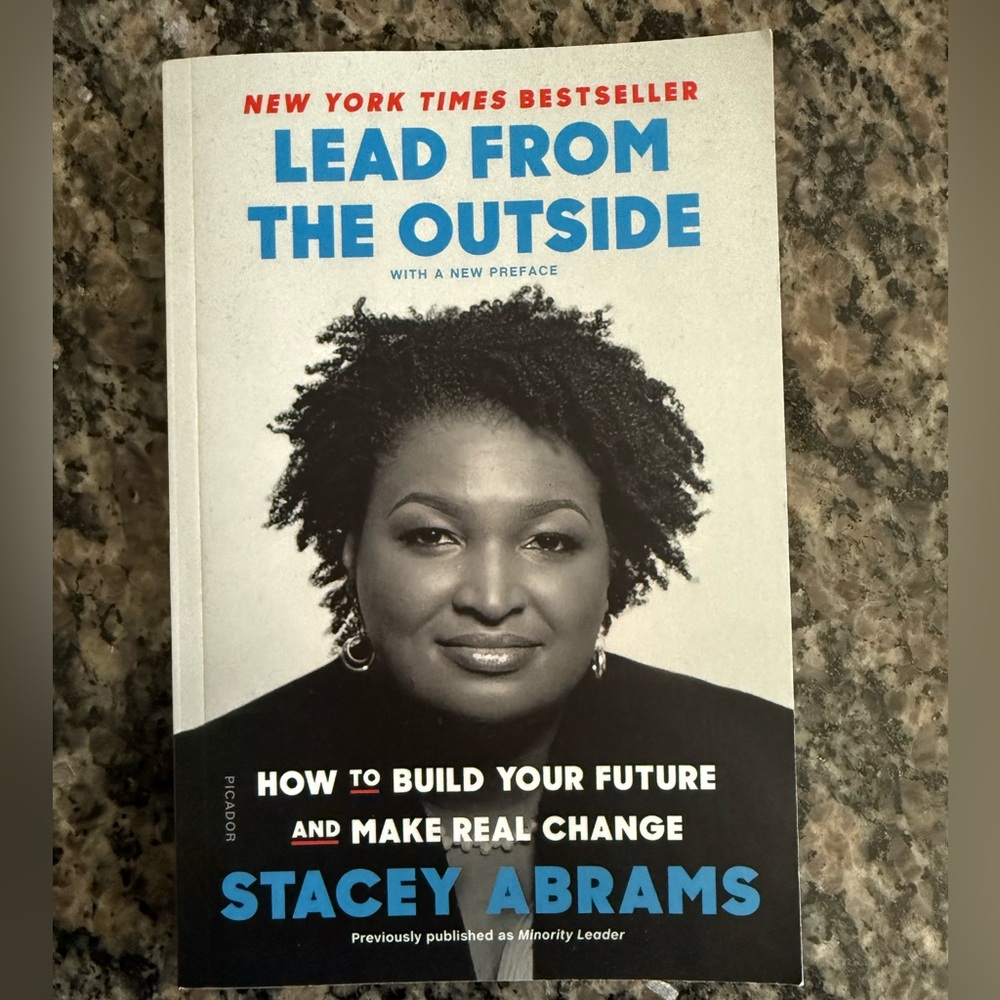 📚 Lead from the Outside by Stacey Abrams NYT Bestseller & Memoir 💼✨